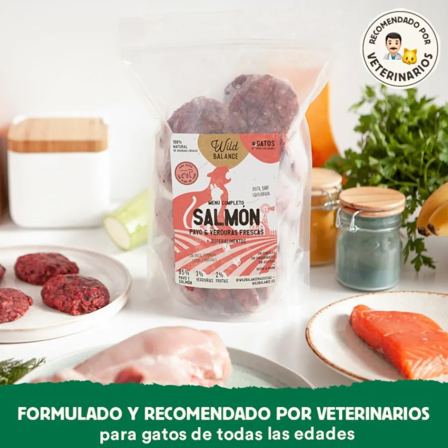 Wild Balance Menú Barf salmón pavo y verduras comida congelada para gatos Hot